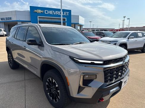 Used 2026 Chevrolet Traverse Z71 w/ Driver Confidence Package AWD/4WD image 1