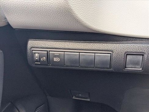 Used 2020 Toyota Corolla SE FWD image 13
