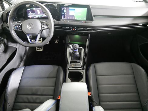 Used 2024 Volkswagen Golf R image 10