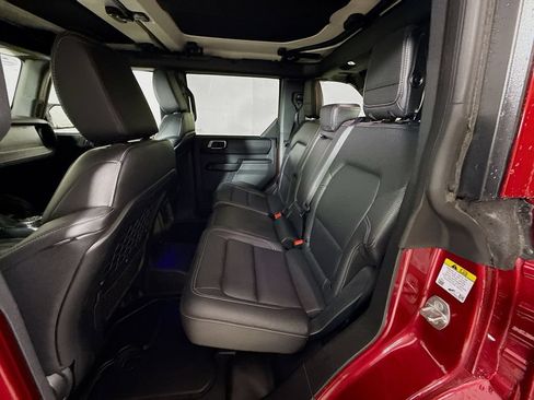 Certified 2025 Ford Bronco Badlands AWD/4WD image 4