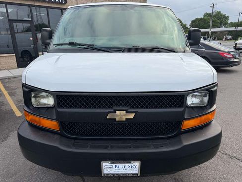 Used 2014 Chevrolet Express 1500 RWD image 2