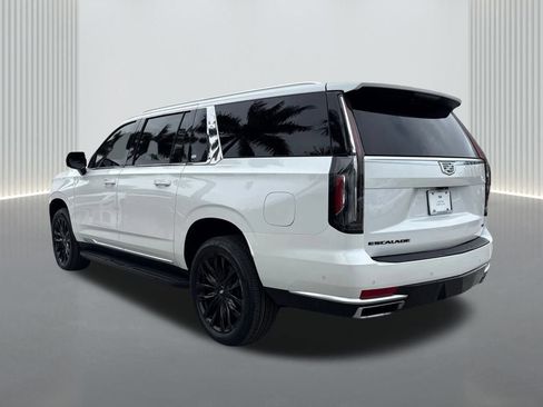 Certified 2024 Cadillac Escalade ESV Premium Luxury image 8