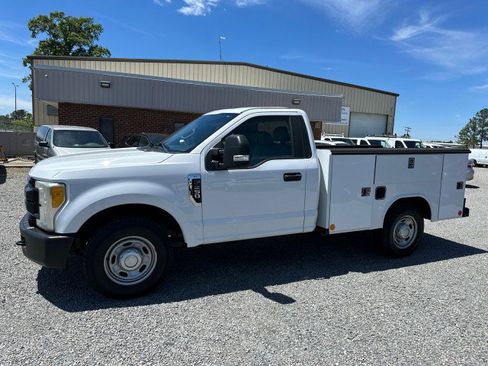 Used 2017 Ford F250 XL w/ Power Equipment Group RWD image 1