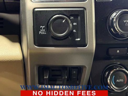 Used 2017 Ford F250 Lariat w/ Chrome Package image 32