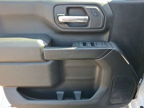 Certified 2021 Chevrolet Silverado 2500 Custom w/ Custom Value Package AWD/4WD image 12