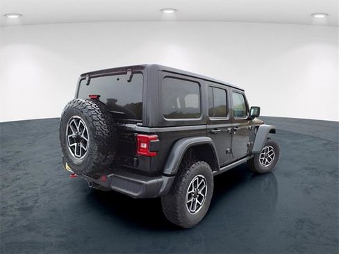 Used 2024 Jeep Wrangler Unlimited Rubicon image 23