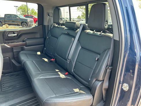 Used 2019 GMC Sierra 1500 SLT w/ SLT Convenience Package AWD/4WD image 18