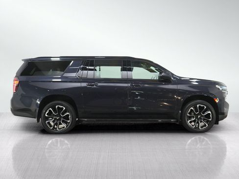 Used 2022 Chevrolet Suburban RST w/ Luxury Package AWD/4WD image 6