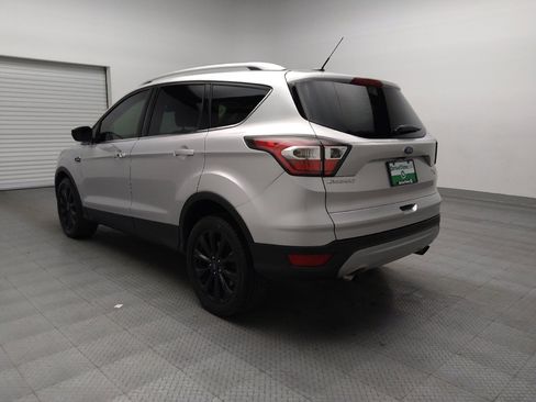 Used 2017 Ford Escape Titanium image 5