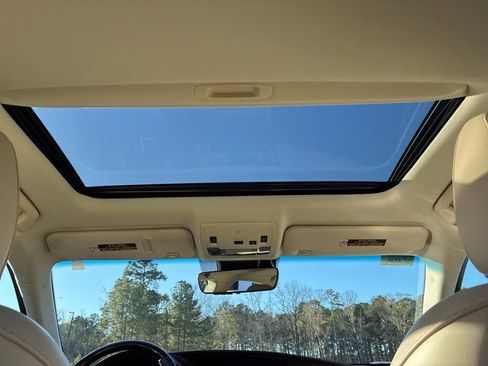 Used 2017 Lexus ES 350 w/ Luxury Package image 28