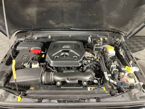 Used 2021 Jeep Wrangler Unlimited Sahara image 24