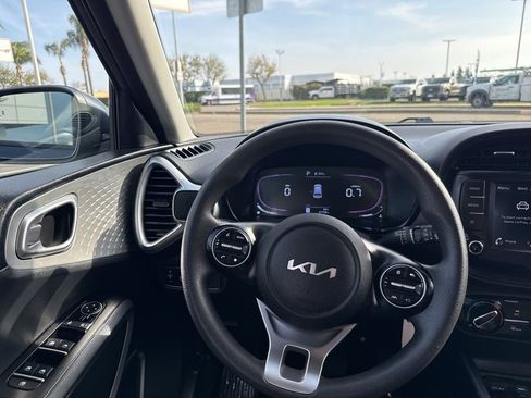 Used 2024 Kia Soul LX w/ Option Group 015 image 22