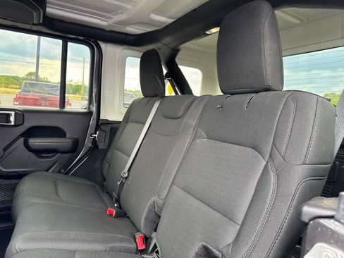 Used 2022 Jeep Wrangler Unlimited Sport AWD/4WD image 23