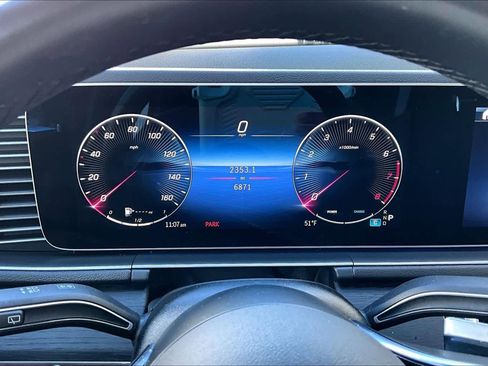 Used 2025 Mercedes-Benz GLE 350 4MATIC image 24