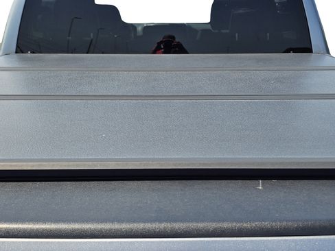 Used 2024 RAM 1500 Laramie AWD/4WD image 13