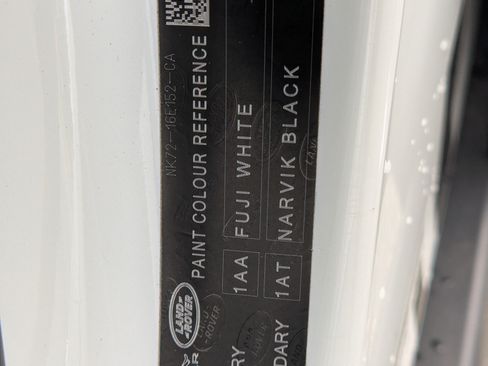 Used 2022 Land Rover Defender 110 X-Dynamic SE AWD/4WD image 17