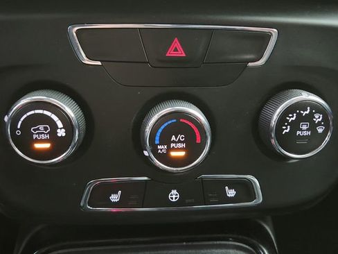 Used 2018 Jeep Compass Latitude AWD/4WD image 41