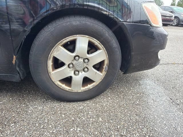 Used 2001 Toyota Avalon XL w/ Option Pkg 3 FWD image 27