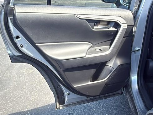 Certified 2025 Toyota RAV4 XLE AWD/4WD image 17
