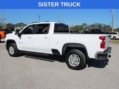 Used 2023 Chevrolet Silverado 2500 LT AWD/4WD image 7
