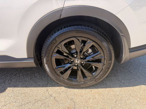 Certified 2025 Honda CR-V Sport Touring image 8