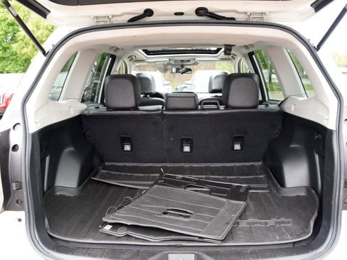 Used 2018 Subaru Forester 2.5i Premium AWD/4WD image 37