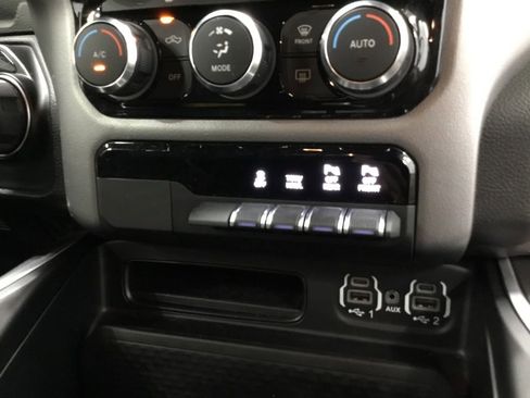Used 2022 RAM 1500 Big Horn AWD/4WD image 24