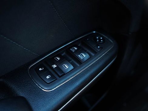 Used 2018 Dodge Charger R/T Scat Pack RWD image 29