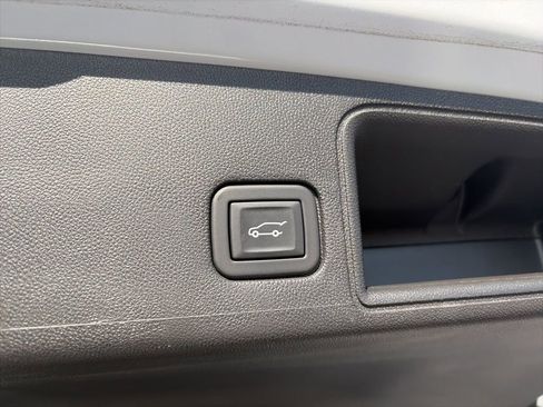 Used 2023 GMC Terrain Denali w/ LPO, Floor Liner Package AWD/4WD image 8