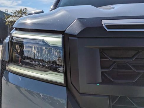 New 2026 Nissan Frontier PRO-4X w/ Tow Package AWD/4WD image 11