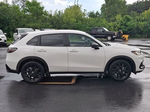 Used 2025 Honda HR-V Sport image 7