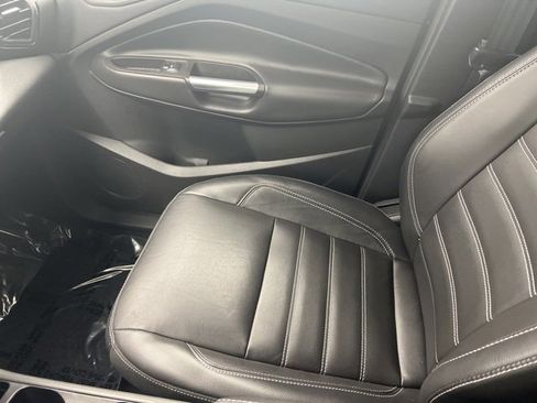 Used 2018 Ford Escape SEL image 20