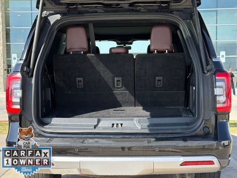 Used 2024 Ford Expedition Limited image 29