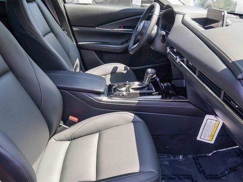 New 2025 MAZDA CX-30 AWD 2.5 S w/ Preferred Package image 19