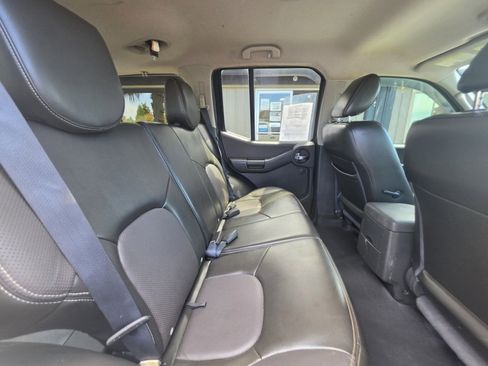 Used 2014 Nissan Xterra PRO-4X w/ Pro-4x Leather Package AWD/4WD image 13
