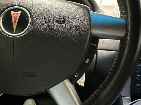 Used 2006 Pontiac GTO image 25