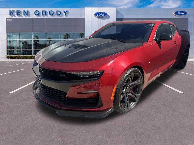 Used 2019 Chevrolet Camaro SS RWD image 4