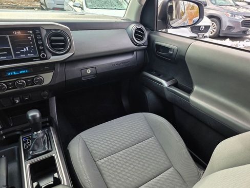 Used 2022 Toyota Tacoma SR5 image 16