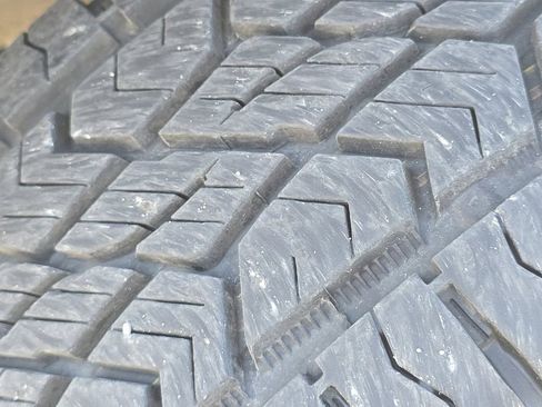 Used 2025 Kia Telluride AWD image 11