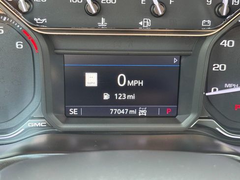 Used 2021 GMC Sierra 1500 AT4 w/ AT4 Premium Package AWD/4WD image 23
