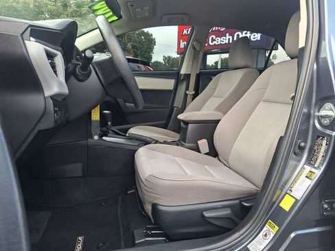 Used 2014 Toyota Corolla LE FWD image 13