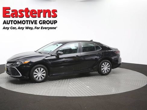 Used 2022 Toyota Camry LE FWD image 57