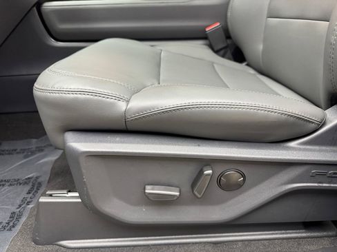 New 2026 Ford Expedition Max Active image 10