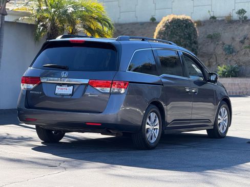 Used 2016 Honda Odyssey SE image 5