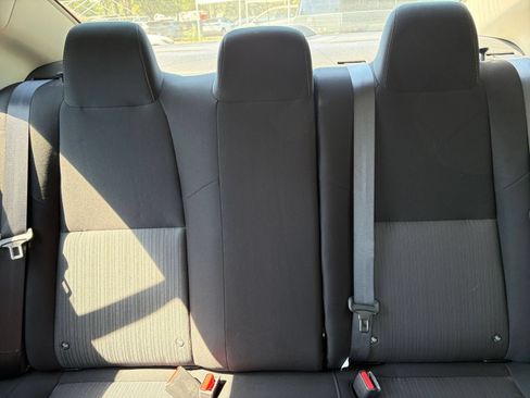 Used 2025 Nissan Sentra SV FWD image 36