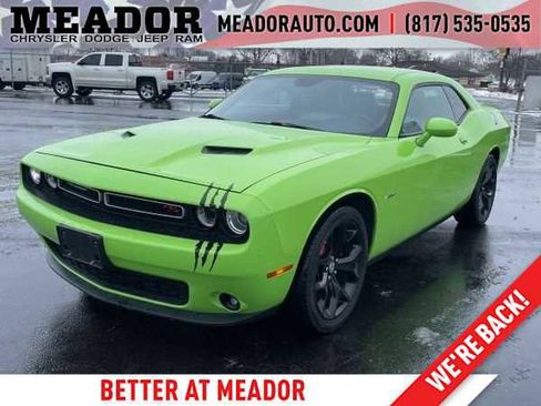 Used 2015 Dodge Challenger R/T Plus image 1