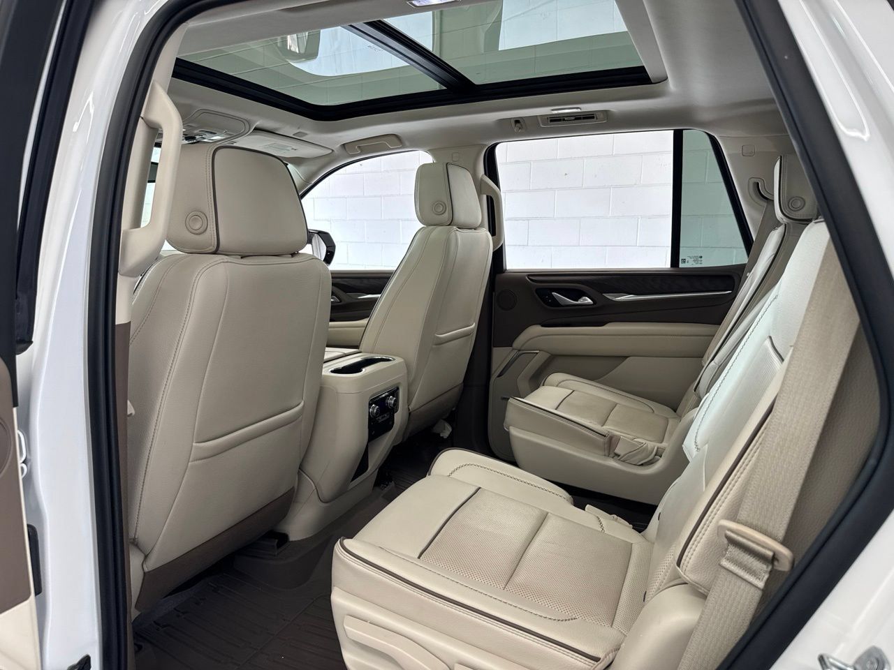 Used 2022 GMC Yukon Denali AWD/4WD image 46