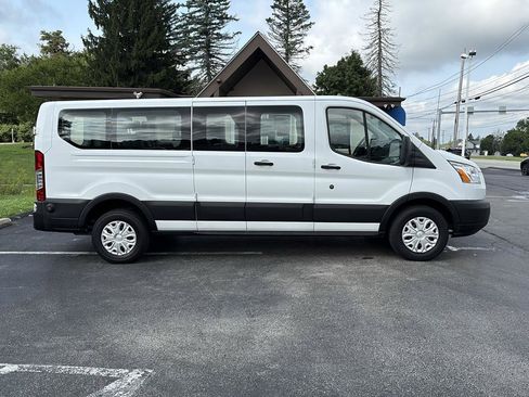 Used 2019 Ford Transit 350 XLT RWD image 4
