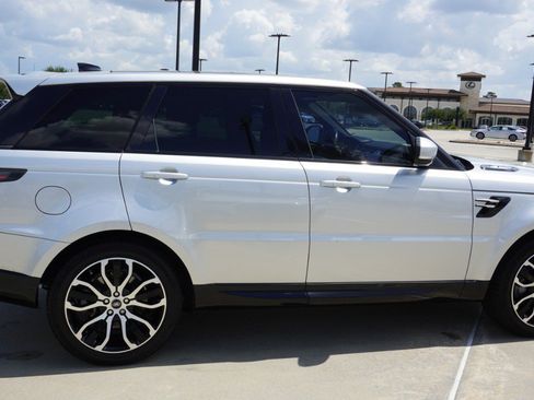 Used 2018 Land Rover Range Rover Sport HSE AWD/4WD image 5