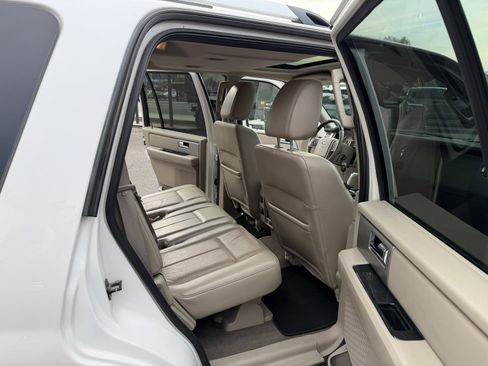 Used 2013 Ford Expedition Limited image 17
